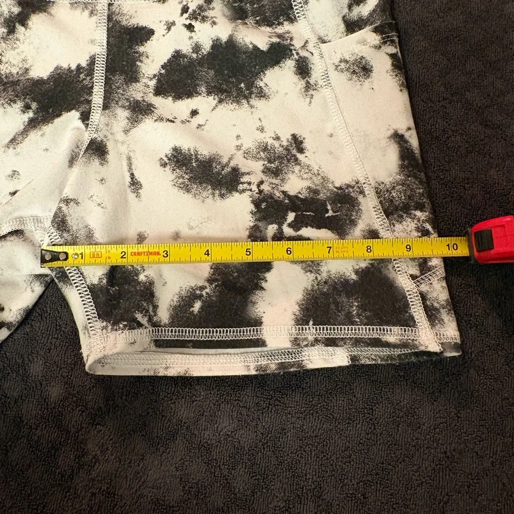 2 pair Women’s Evolution & Creation Tie-Dye Bike Shorts Size L